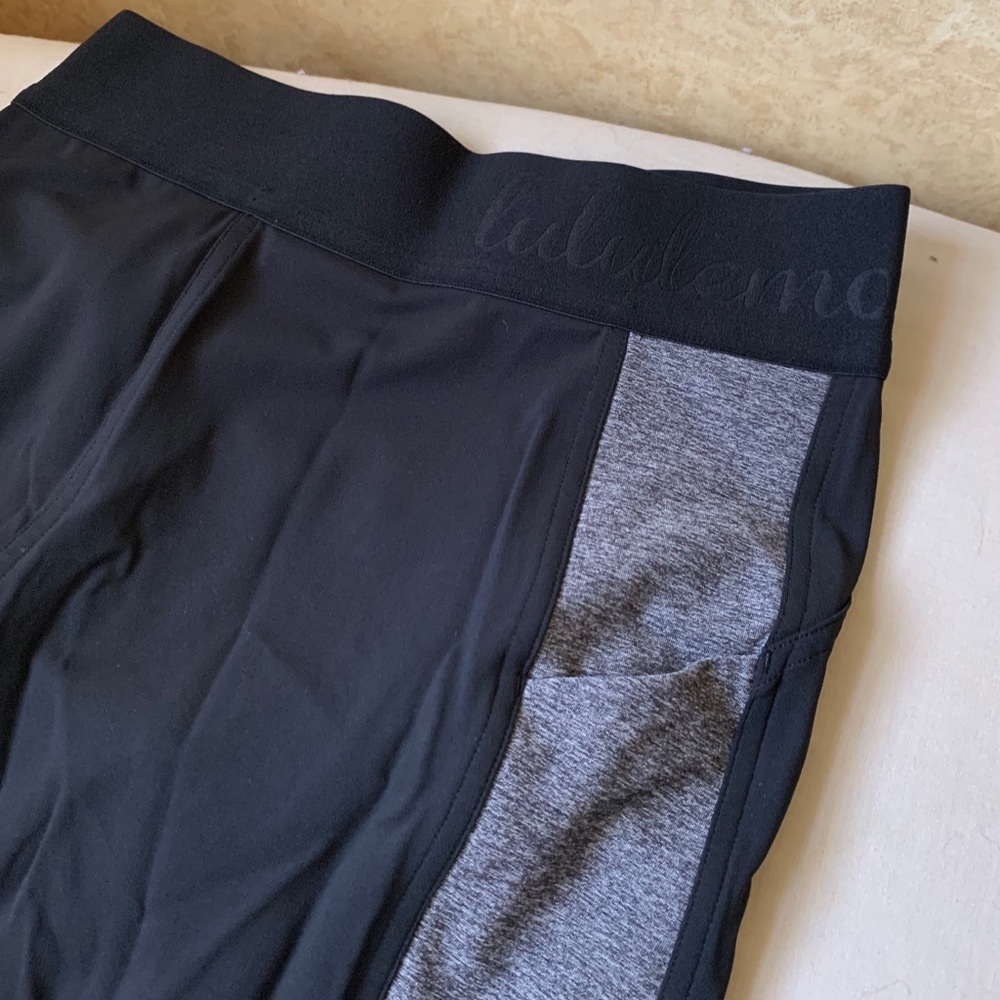 Lululemon Box It Out 7/8 Legging